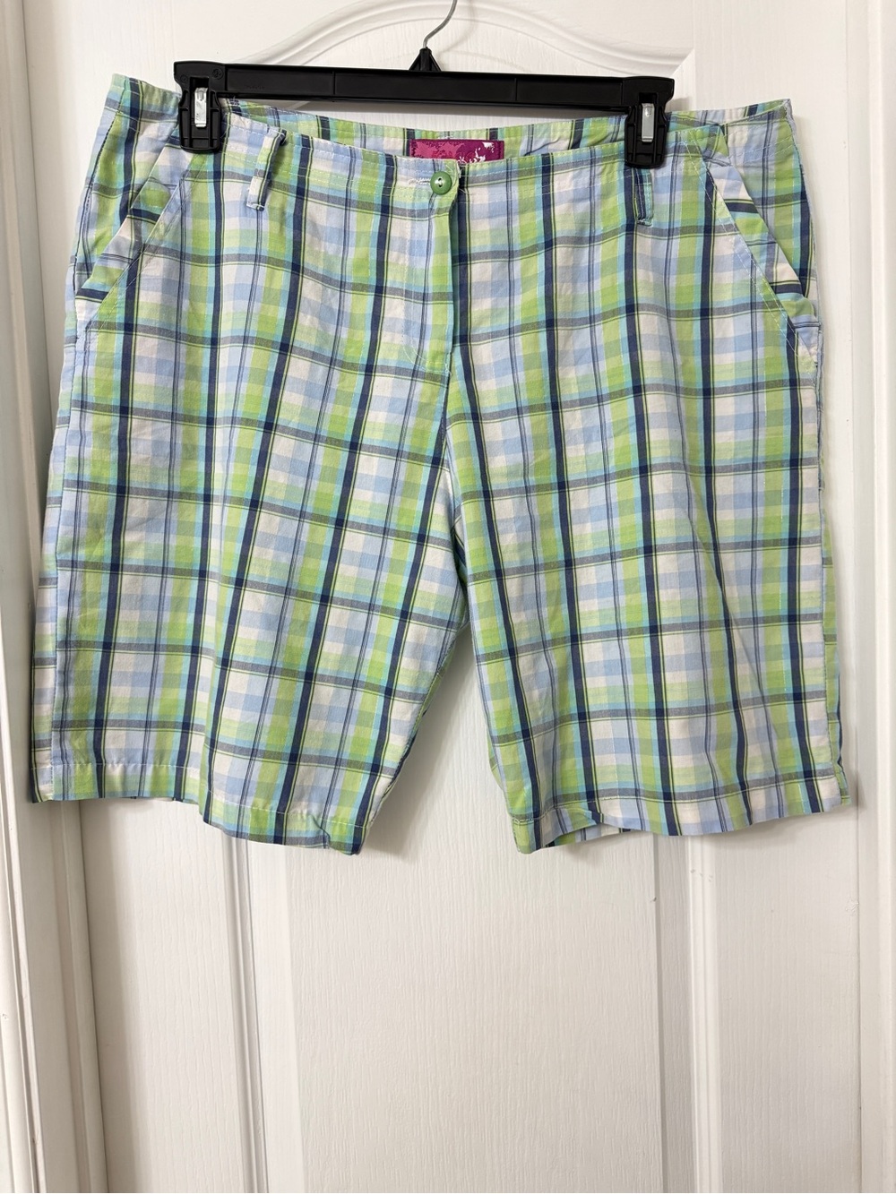 Forever Women's Plaid Bermuda Golf Shorts green blue shimmer pockets 14